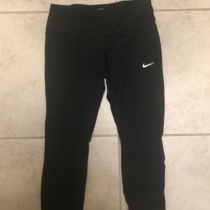 Nike cropped leggings